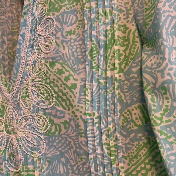 Lightweight Lilly Pulitzer top/tunic - Picture 4 of 9